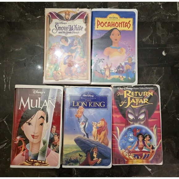 Disney VHS Lot Of 5 Snow White Pochohontas Mulan The Lion King Return Of Jafar - Picture 2 of 16